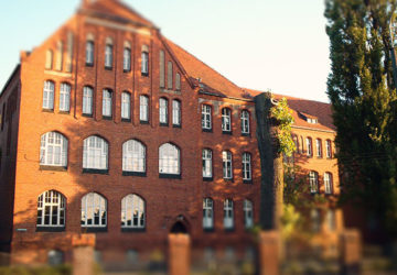 Elev åtalas efter hotfullt tal – extrema åsikter allt vanligare i skolan